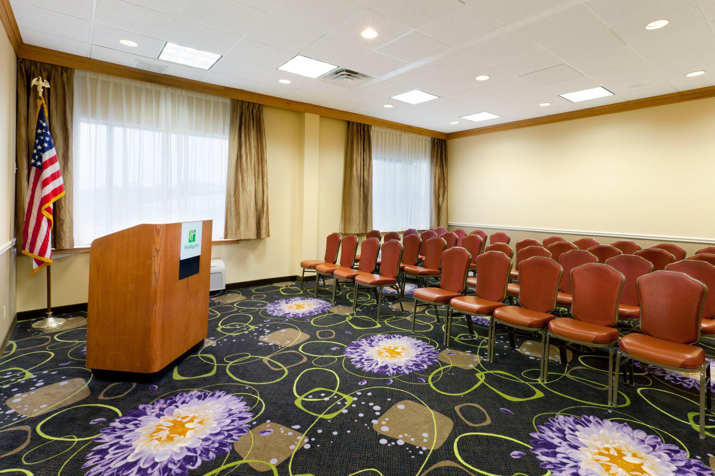 Holiday Inn Clark - Newark By Ihg Бізнес фото