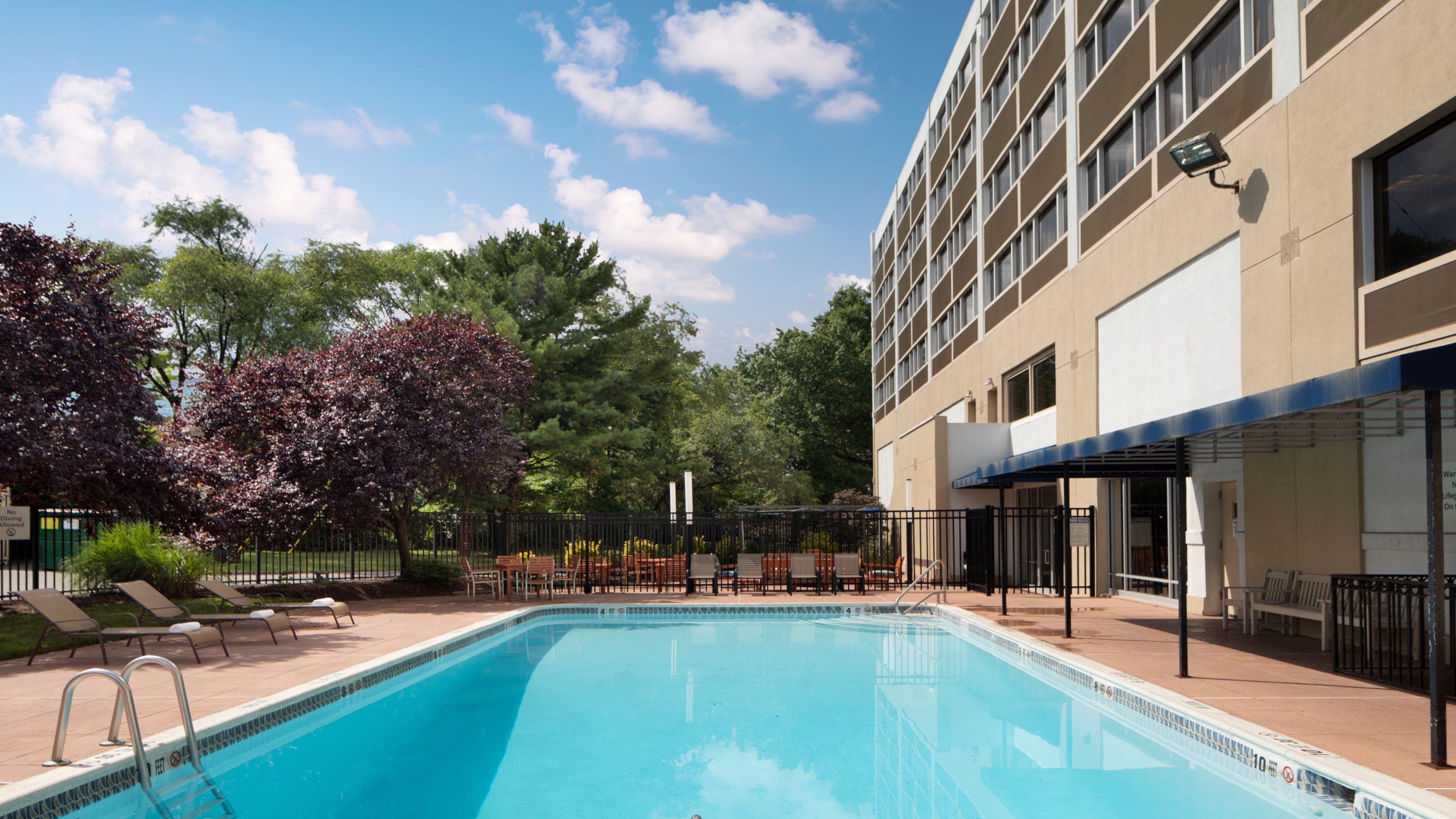 Holiday Inn Clark - Newark By Ihg Екстер'єр фото