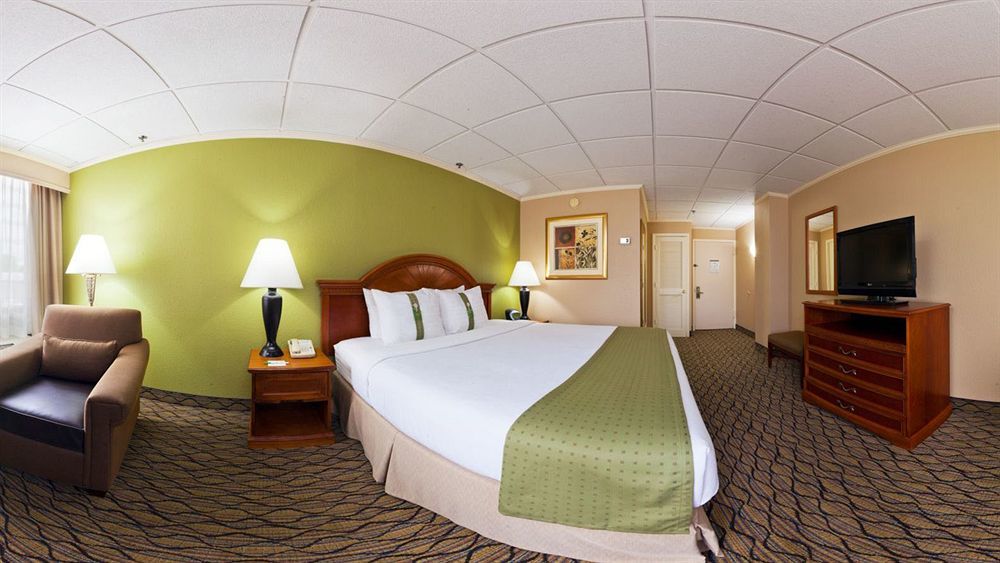 Holiday Inn Clark - Newark By Ihg Екстер'єр фото